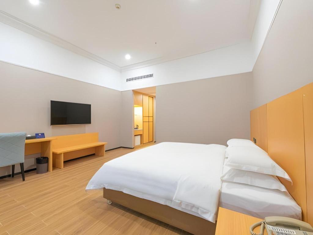 Carrianna Hotel Foshan Exterior photo