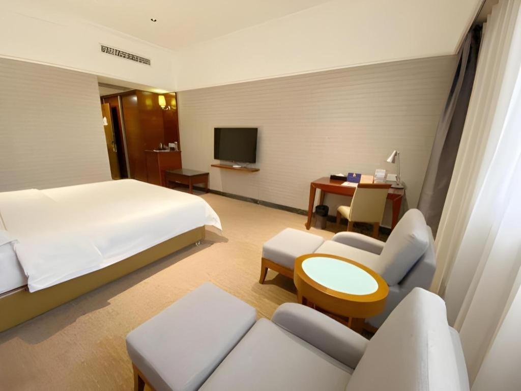 Carrianna Hotel Foshan Exterior photo