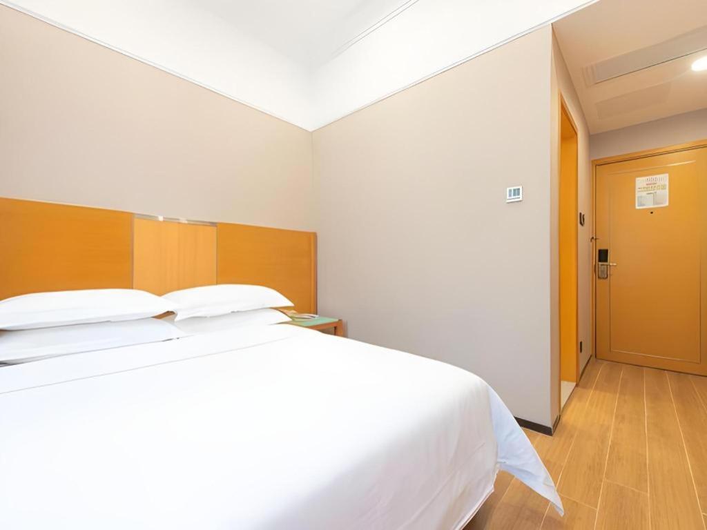 Carrianna Hotel Foshan Exterior photo